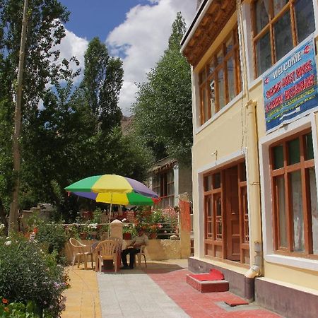 Saichen Lamayuru Guest House Exterior photo